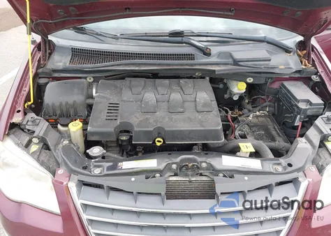 2008 Chrysler Town & Country Limited из США, поврежденный, VIN 2A8HR64X68R661402